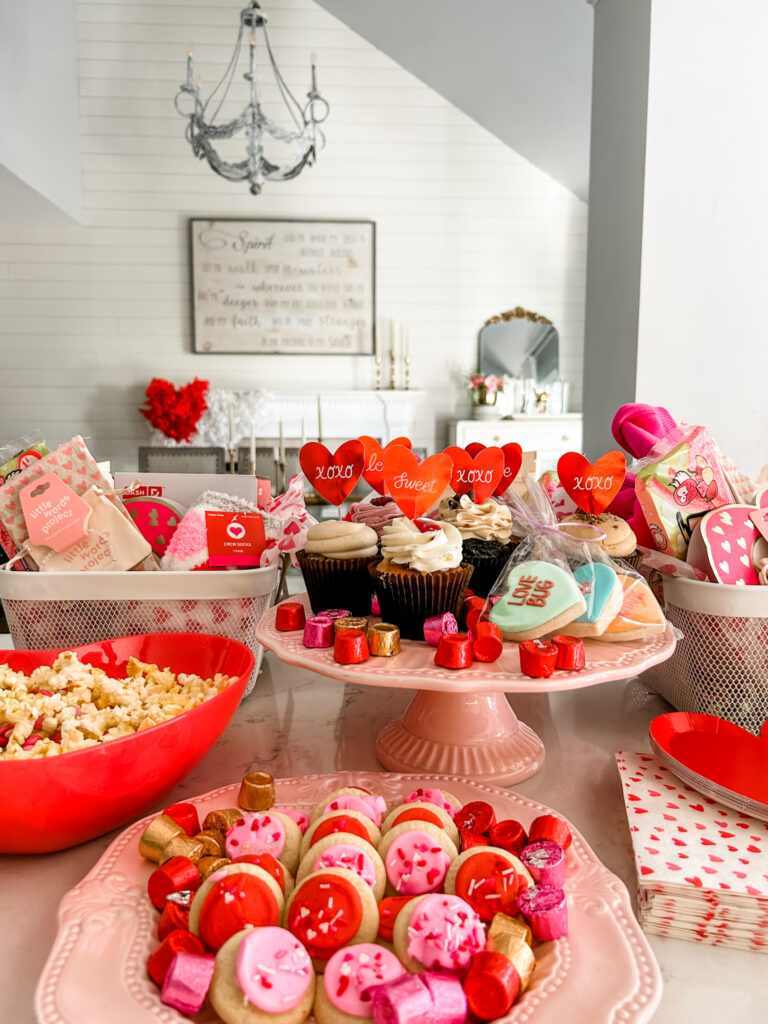 Ultimate Valentine’s Day Gift Guide & Easy Valentine Snacks