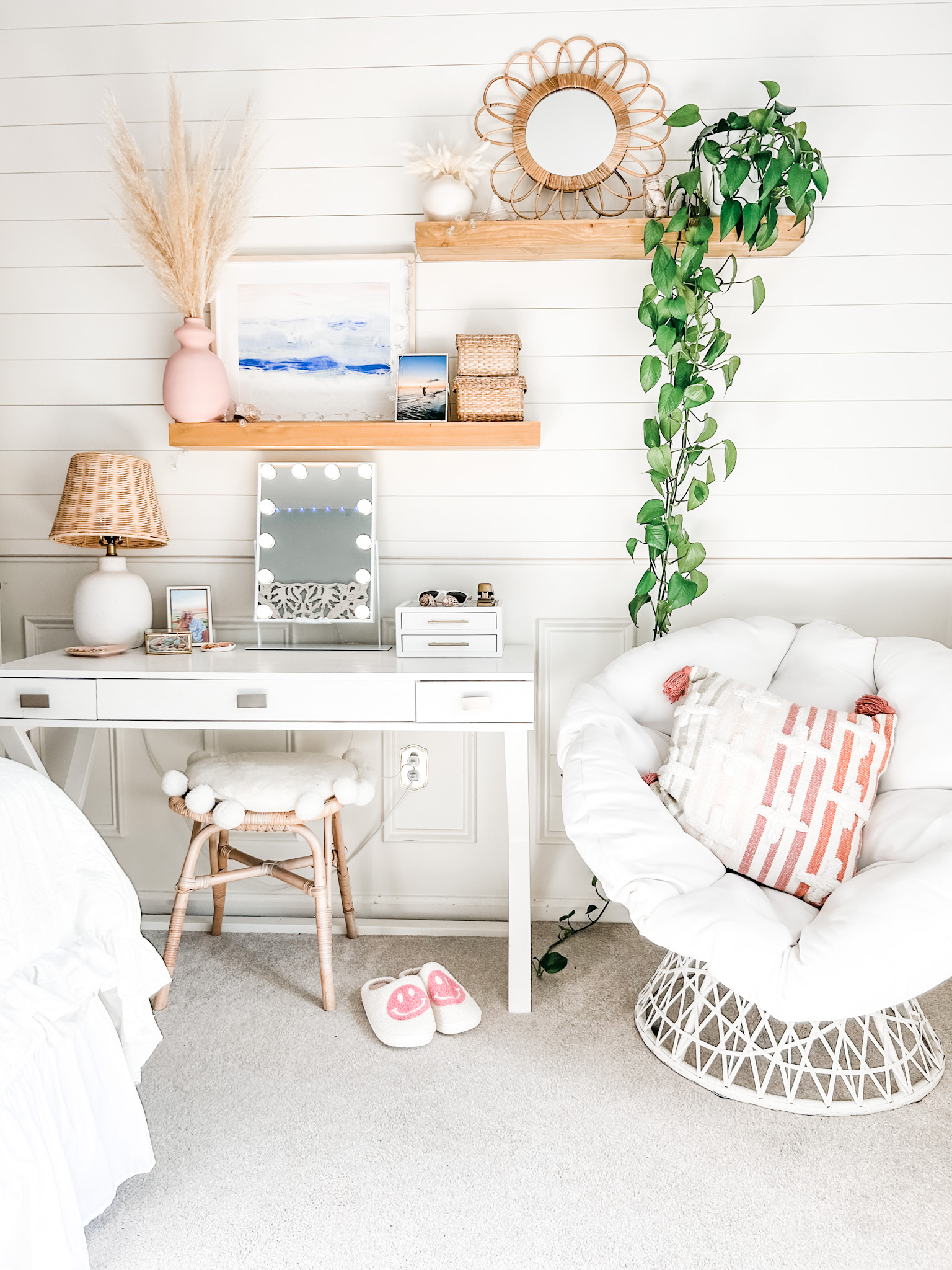 Teen Bedroom Shelves Ideas, Home Decor